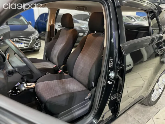 Toyota New Ist 2010 — foto 4