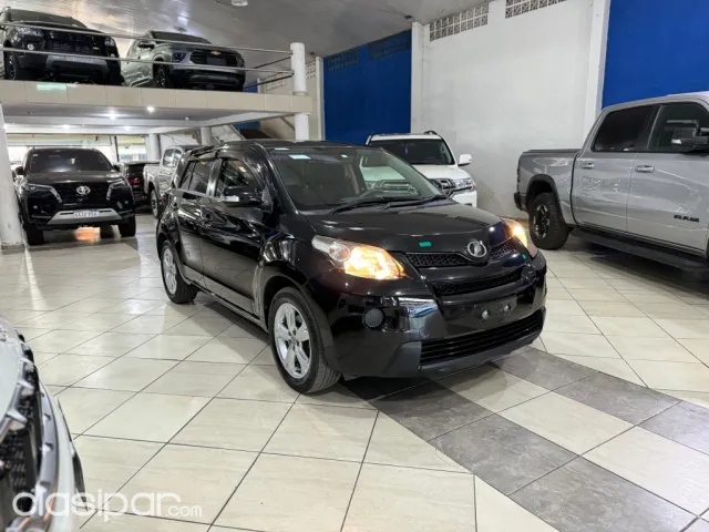 Toyota New Ist 2010 - foto 8