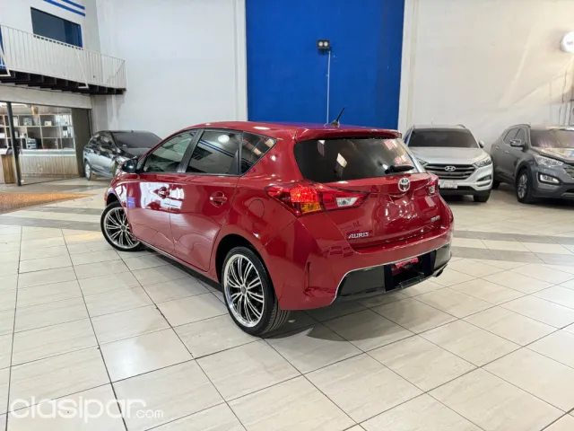 Toyota Auris 2012 — foto 5