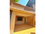 VENDO CASA EN ASUNCION BARRIO LAS MERCEDES COD 3574