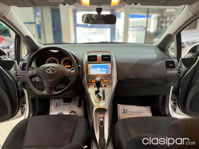Toyota Auris 2007 — foto 8