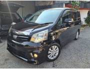 DISPONIBLE TOYOTA NEW NOAH RECIÉN IMPORT SIN USO EN PY AÑO 2011 MOTOR 2.0 NAFTERO