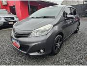 HERMOSO TOYOTA NEW VITZ 2011/12 GRIS MOTOR 1.3. AUTOMAT SUPER ECONOMICO ESPECIAL PARA UBER