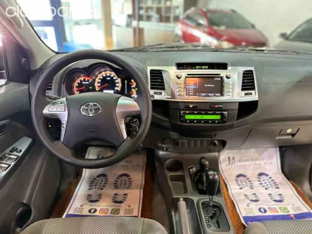 Toyota Hilux 2014 — foto 3