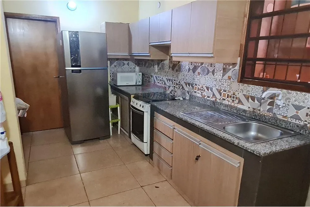 VENDO dos 2 Chalets en un terreno - Fernando de la Mora - Zona Sur - 11 de Setiembre — foto 2