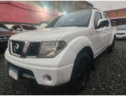 Nissan navara año 2009 caja mecánica