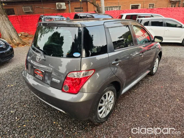 Toyota Ist 2006 - foto 8