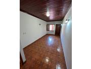 Vendo departamento en el edificio América 6: 3 habitaciones y 1 baño