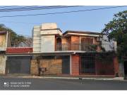 VENDO CASA CON SALON COMERCIAL EN FERNANDO NORTE