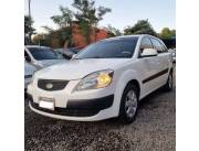 Kia Rio Hatchback del representante! Año 2010 Impecable! Unica dueña!