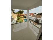 VENDO HERMOSA RESIDENCIACON PISCINA EN BARRIO JARA