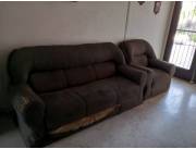 VENDO JUEGO DE LIVING USADO-ESTADO BUENO EN BARRIO SAL VICENTE - GS 370.000