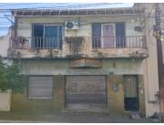 VENDO LOCAL CON DEPARTAMENTO EN CENTRO DE ASUNCION EEUU Y TTE FARIÑA TERRENO DE 240 M2