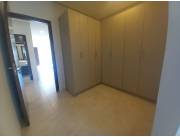 VENTA O ALQUILER , DUPLEX EN LUQUE ZONA AEROPUERTO.-