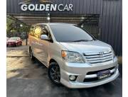 TOYOTA NOAH 2004