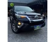 Toyota Fortuner! 2017! Motor 2.8cc DIESEL! Caja Automática 4x4! Control de Tracc