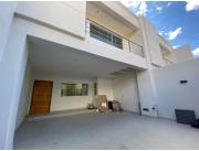 ALQUILO DUPLEX EN ASUNCION BARRIO LOS LAURELES COD 4194