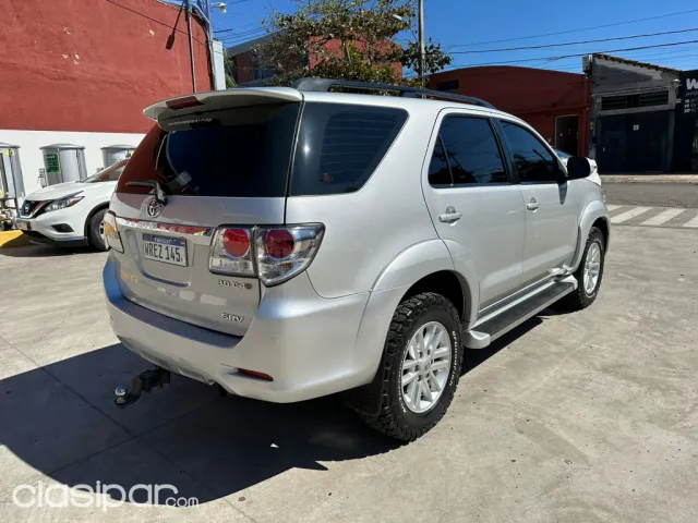 Toyota Fortuner 2014 — foto 3