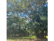 Se Vende terreno de 1.000 m2 en el Paraná Country Club.