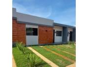 EN VENTA CASAS DE TRES DORMITORIOS EN CONDOMINIO ARASY - AREGUA Y LUQUE