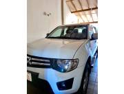 VENDO Mitsubishi L200 año 2014