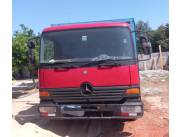 MERCEDES-BENZ 1017 ATEGO AÑO 2002 PARA 12.000 KILOS CON CARROCERIA REVATIBLE.