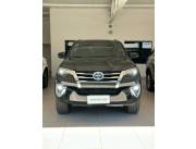 VENDO TOYOTA FORTUNER SRV 2.8 AÑO 2018