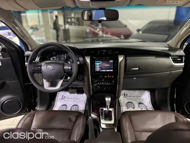 Toyota Fortuner 2017 — foto 7