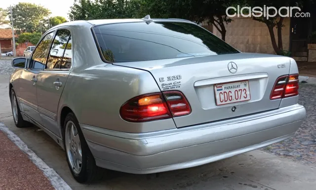 Mercedes-Benz E 320 2001 — foto 4