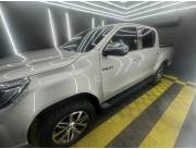 VENDO HERMOSA TOYOTA HILUX FULL TOYOTOSHI AÑO 2018 SOLO PARA EXIGENTES