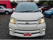 TOYOTA NOAH AÑO 2006