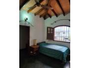 VENDO CASA ESTILO COLONIAL EN YCUA SATI - US$ 400.000