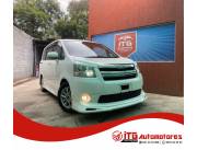 TOYOTA NOAH AÑO 2009 VERSIÓN SI