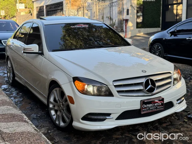 Mercedes-Benz C300 2011 — foto 2