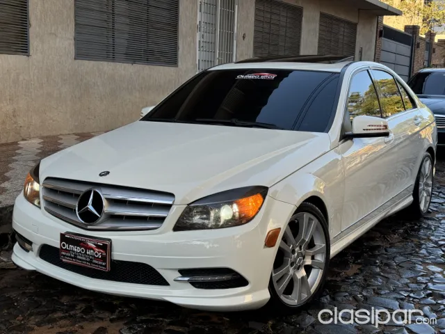 Mercedes-Benz C300 2011 — foto 4