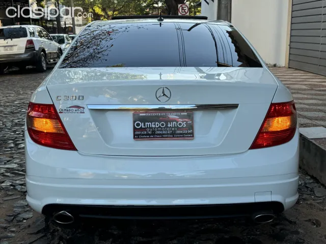 Mercedes-Benz C300 2011 — foto 6