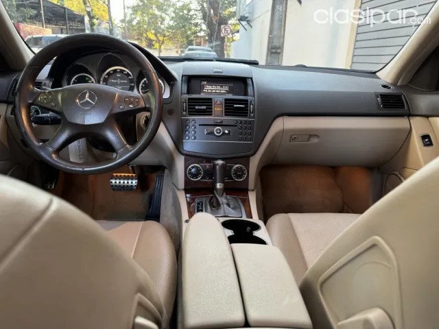 Mercedes-Benz C300 2011 — foto 8