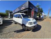 EN VENTA TOYOTA NOAH 2000