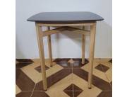 Mesa de madera cuadrada 70 x 70 cm