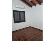 casa en venta en laurelty luque