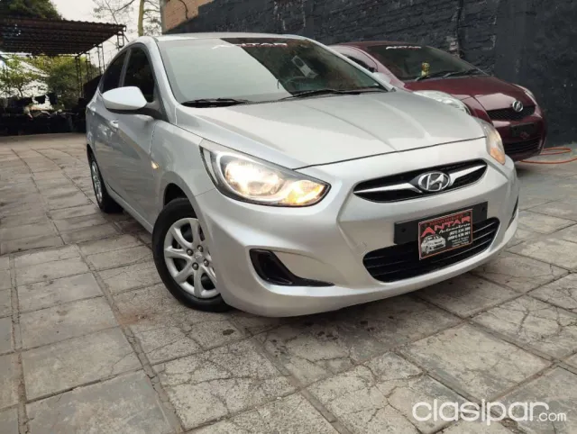 Hyundai Accent 2011 - foto 2
