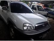 VENDO SANTAFE 2003, MECANICO 4X2 EN MUY BUEN ESTADO