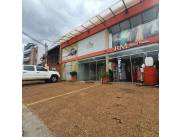 Alquilo Salon Comercial en barrio Ykua Sati de Asuncion a metros de Denis Roa