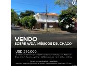 VENDO PROPIEDAD EN ESQUINA SOBRE AVDA. MEDICOS DEL CHACO!! - USD 290.000