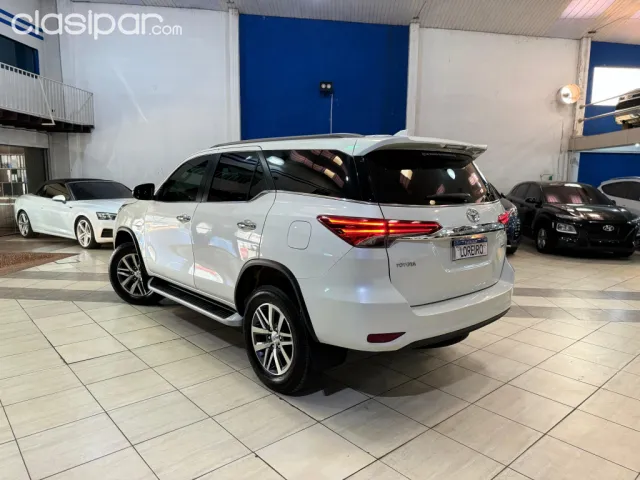 Toyota Fortuner 2017 - foto 8