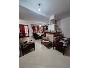 VENDO CASA ESTILO ALEMAN EN BO. YCUA SATI