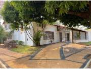 MANORA, PARQUE DE LA SALUD: CONFORTABLE RESIDENCIA, 5 DORMIT, (3 EN PB) JARDÍN, PISCINA.