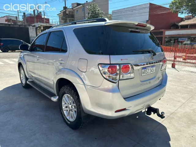 Toyota Fortuner 2014 — foto 7