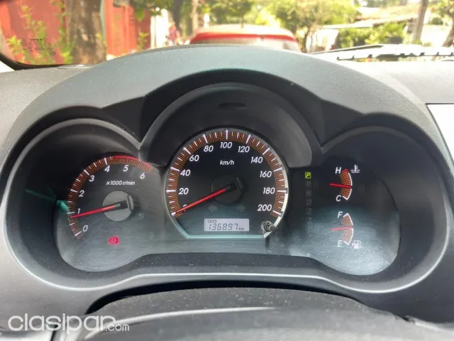 Toyota Hilux 2014 — foto 4