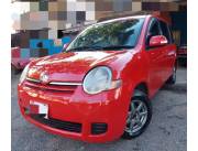 Vendo toyota sienta año 2005